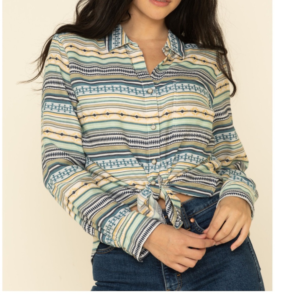 Ariat Sunny Shirt‎ Aztec Stripe Southwestern Long Sleeve Button Back Size Small